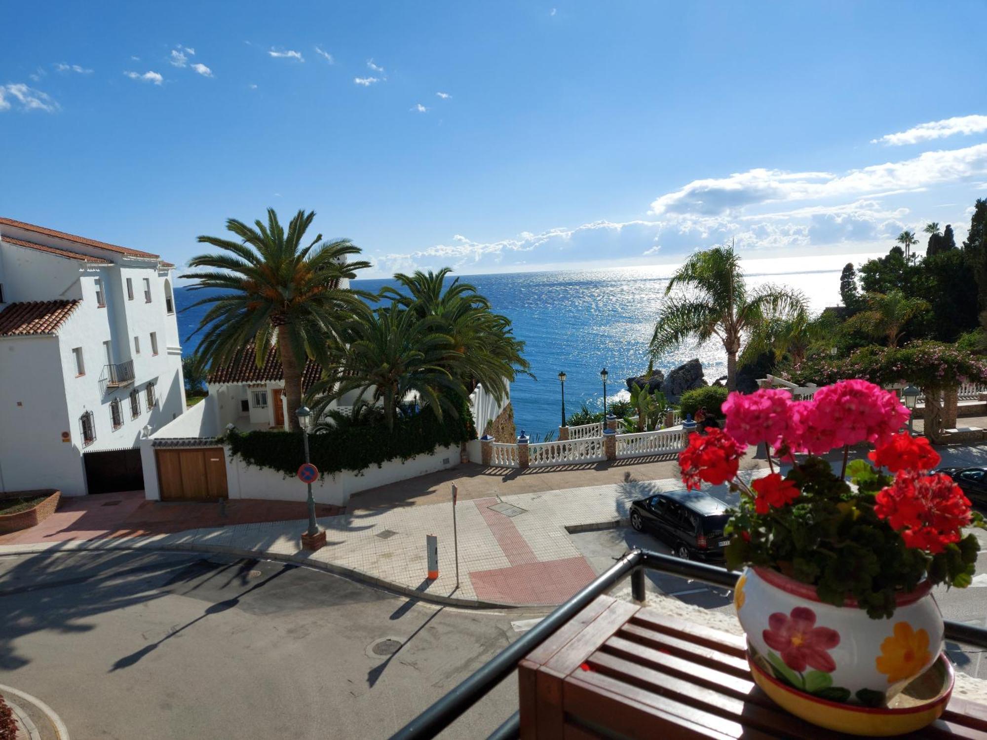 Апартаменты Spectacular Sea Views, 2 Bed,2 Bath Нерха Экстерьер фото